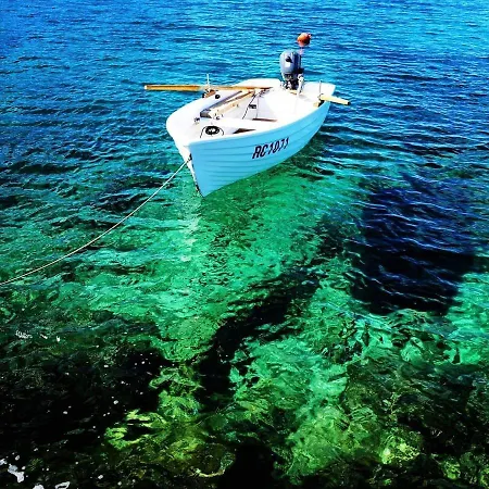 Ariademar Koromačno