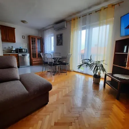 Ariademar Lägenhet Koromačno